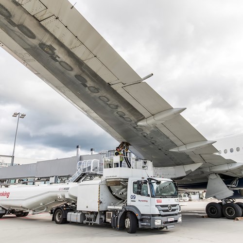 Im Förderprojekt finalize! soll der erste vollelektrische Flugfeldtankwagen mit einer Kapazität von 40.000 Litern entwickelt und betrieben werden.